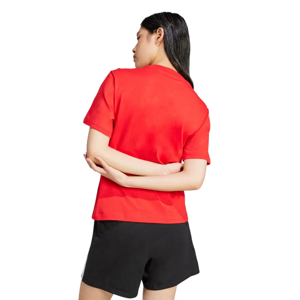 T-Shirt Essentials Small Logo