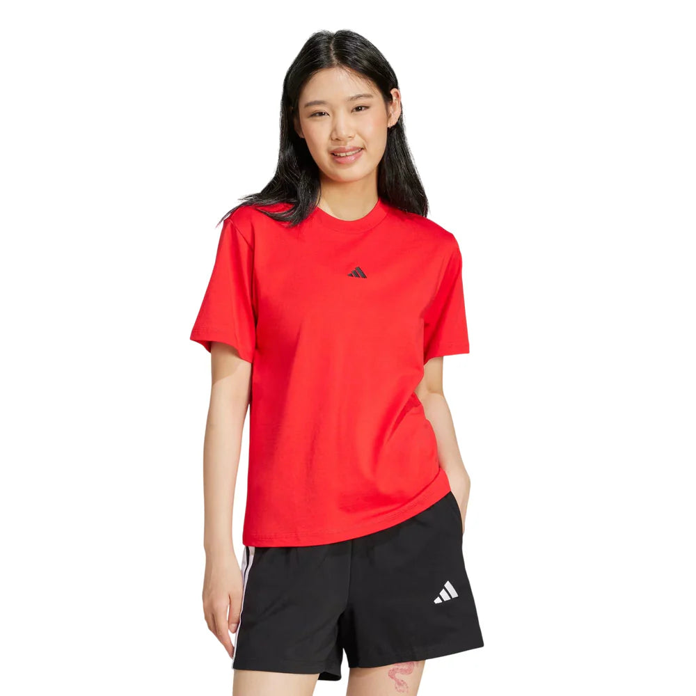 T-Shirt Essentials Small Logo